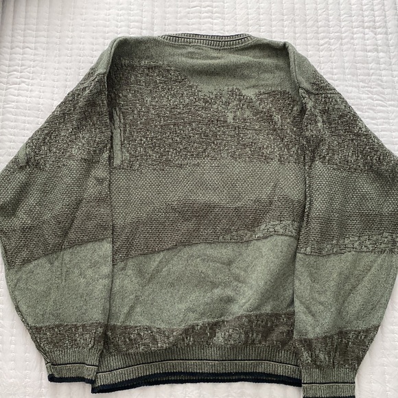 Golf Sweater - Picture 5 of 5